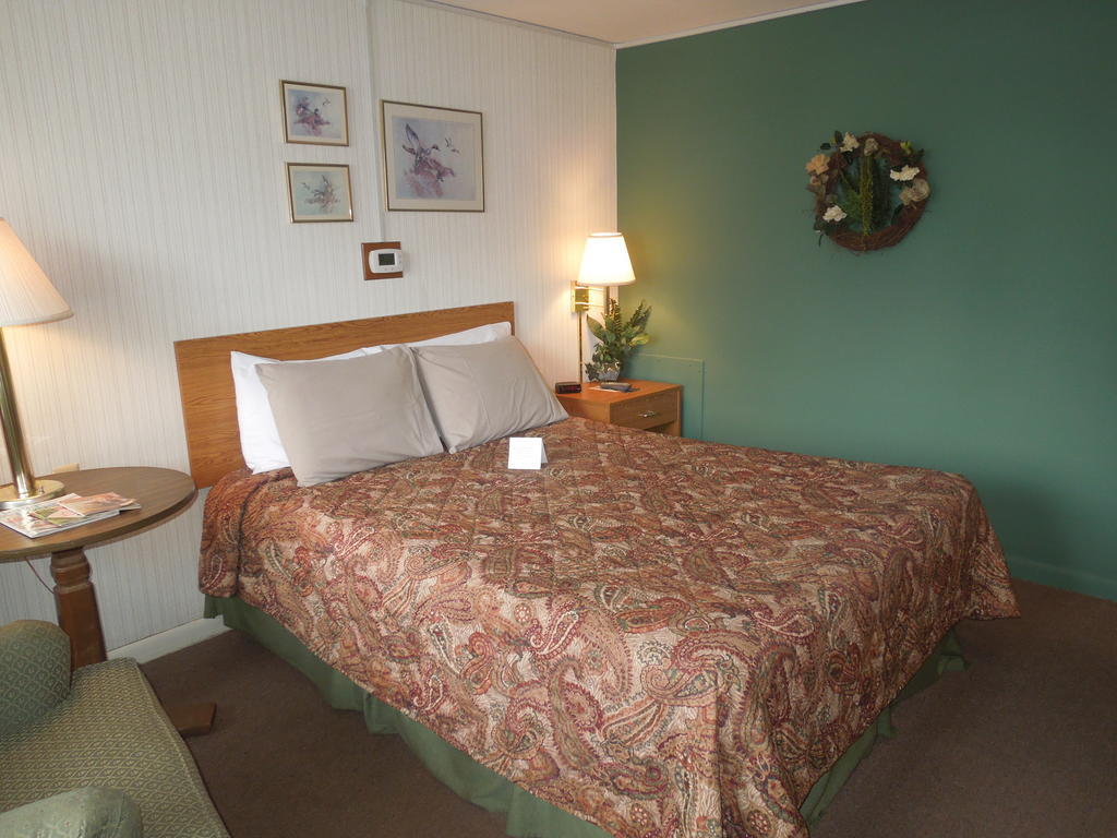 Plaza Motel Bryan Buitenkant foto
