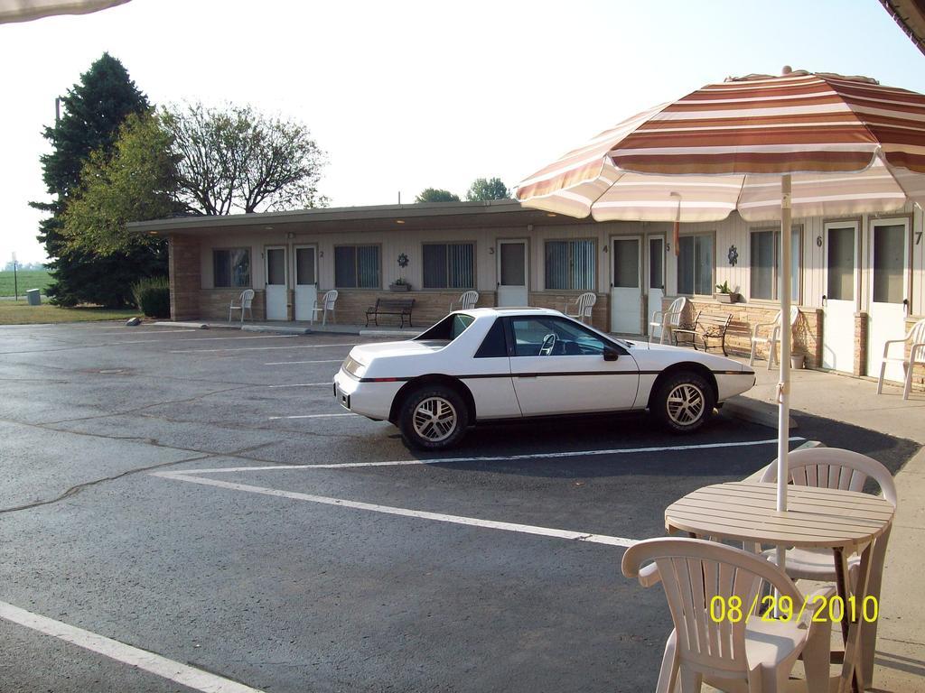 Plaza Motel Bryan Buitenkant foto